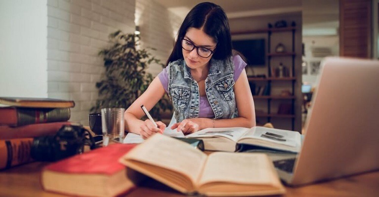 Ensino a Distância se Destaca; Alta é de 120%. 4 13092019EAD