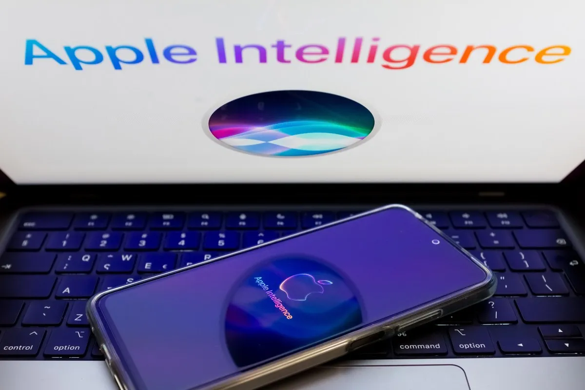 Apple planeja transformar a Siri em um chatbot com inteligência ...