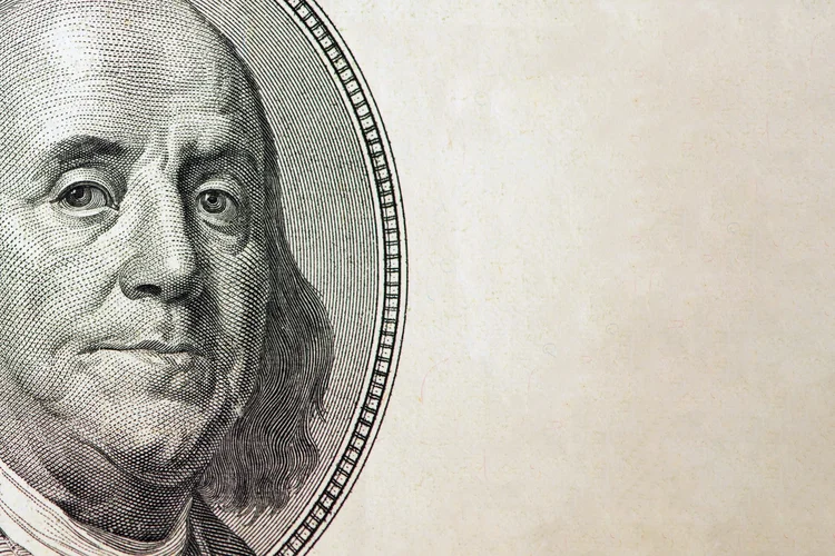 Dólar fecha estável a R$ 5,37, acumula leve alta semanal de 0,15% com pressão nos yields dos EUA, incerteza sobre sucessão no Fed e alívio geopolítico 7 news 32364 1768609770