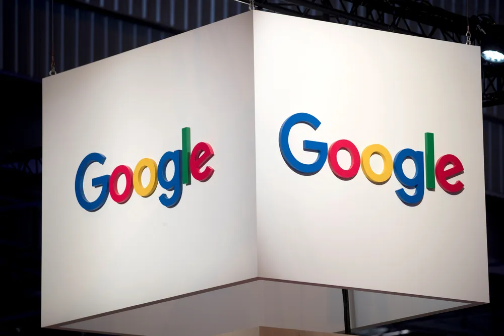 Engenheiros da Família Presos nos EUA por Roubar Segredos do Google para o Irã 7 news 34435 1771686485