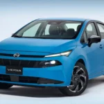Novo Nissan Versa 2027 tem visual polêmico, tecnologia ampliada e mantém motor 1.6