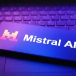 Mistral Forge: IA customizada para empresas desafia rivais